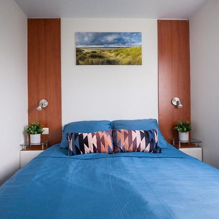 Knus En Modern Ingericht Chalet Met Gratis Wifi Villa Tzummarum Екстериор снимка